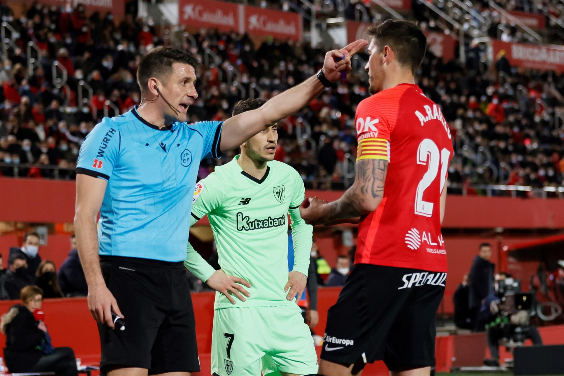 Díaz de Mera colegiado del Girona Betis de este domingo