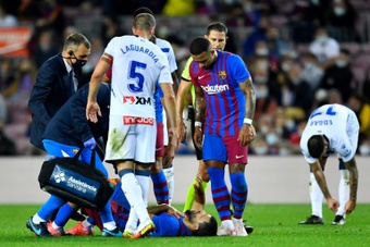 Aguero has a cardiac arrhythmia and remains in observation