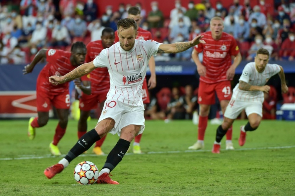 Rakitic, un goleador histórico para el Sevilla en Champions. AFP