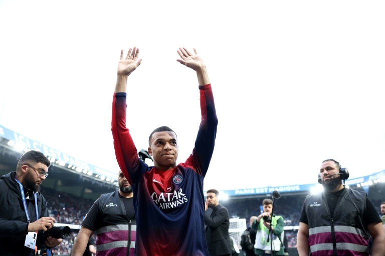 Mbappé rechaza una mediación y reclama 55 millones al PSG