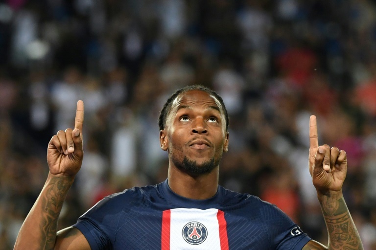 Le Psg Recale La Roma Pour Renato Sanches