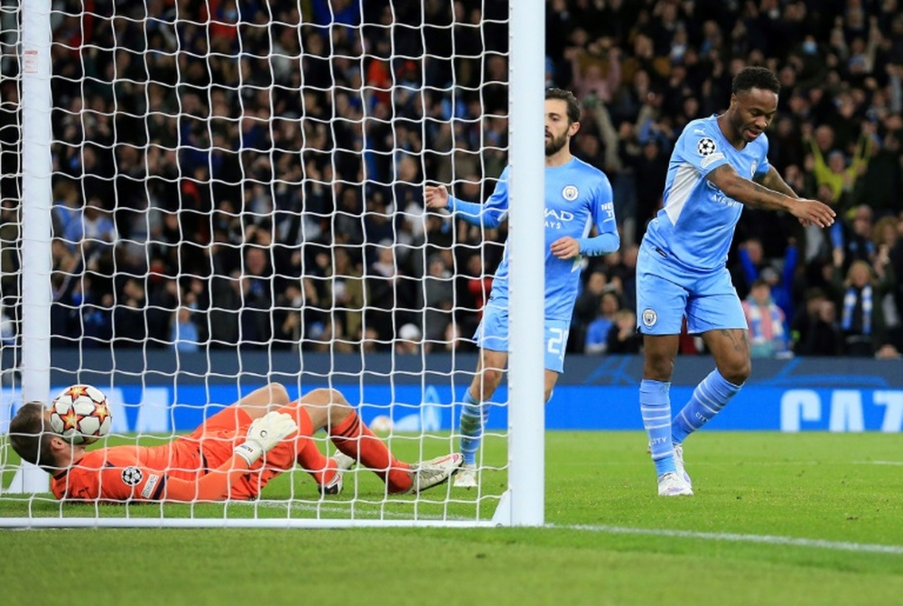 Manchester City não deixará Sterling ser emprestado ao Barça. AFP