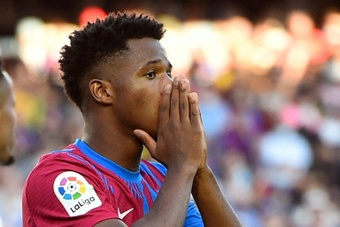 Ansu Fati misses training and is out of Alaves game