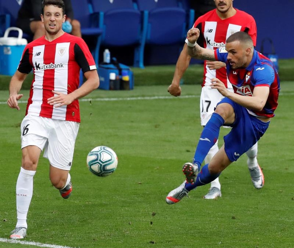 Confira as palavras de Pedro León, que jogou 14 partidas do Real Madrid. EFE/Javier Etxezarreta