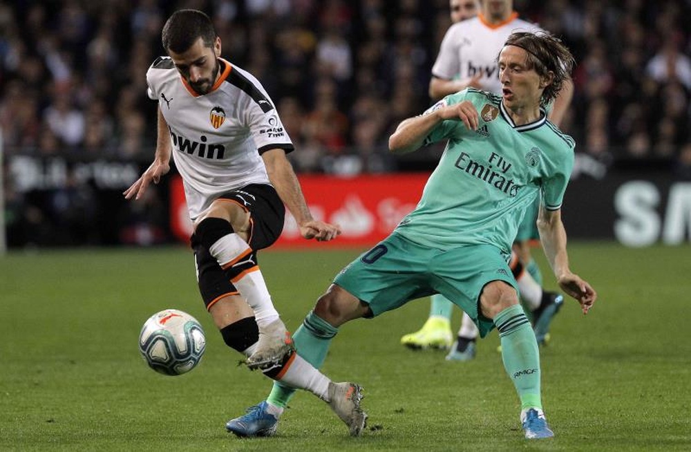 Las posibles alineaciones del Valencia-Real Madrid. EFE
