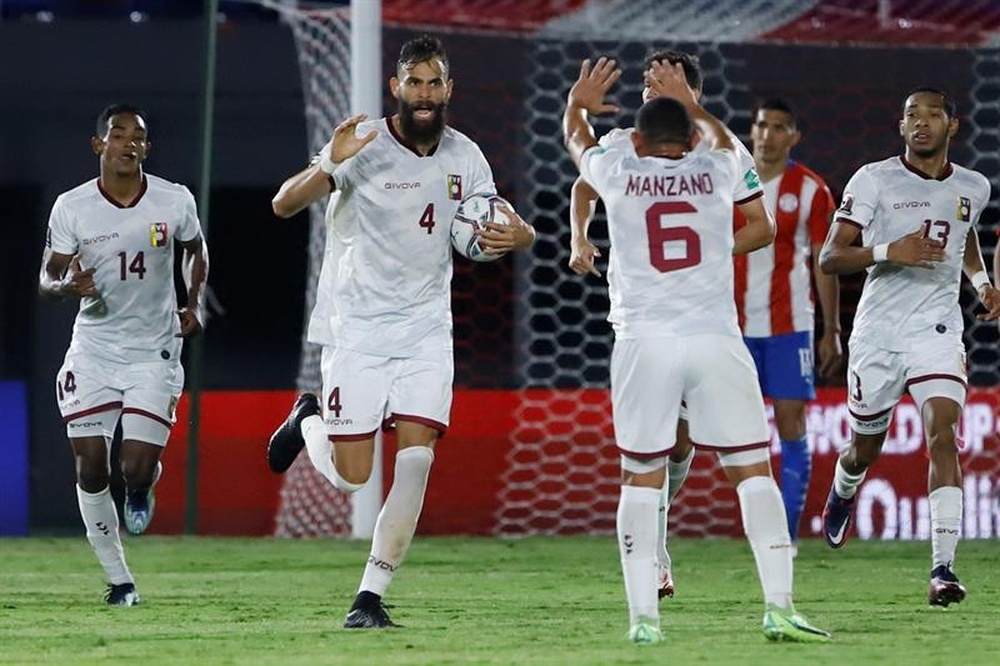 Tres bajas importantes de Venezuela frente a la Selección Chilena. EFE