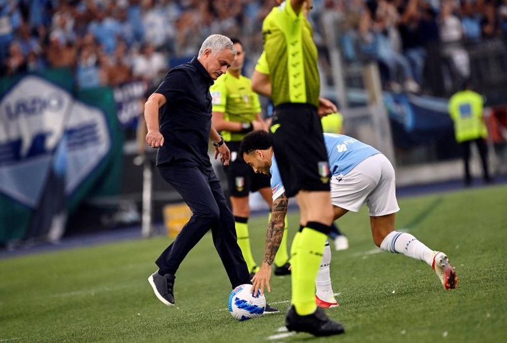 A Lazio leva a melhor no clássico romano. AFP