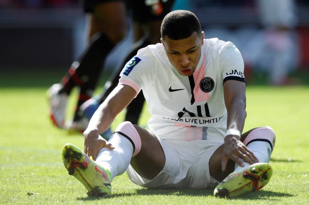 L'absence de Mbappé inquiète le PSG. EFE