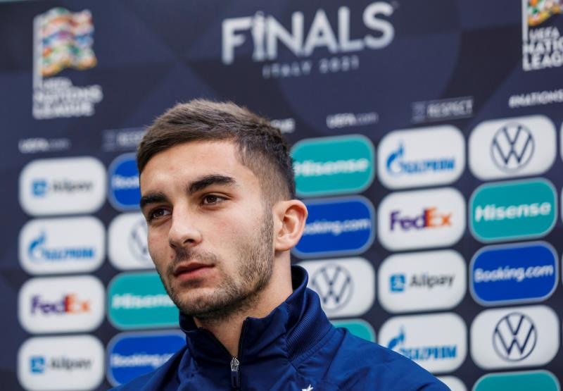 ï»¿Paperwork delays Ferran Torres signing