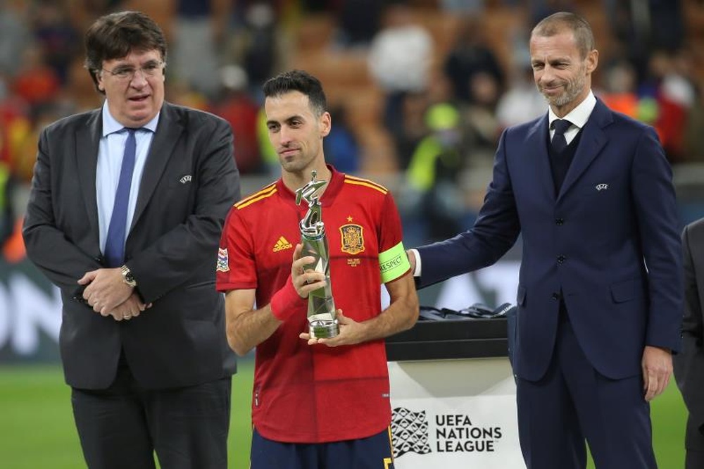 Busquets foi eleito 'MVP' do torneio.EFE