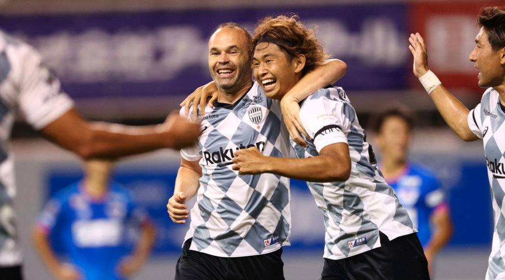 Primer triunfo posparón del Vissel Kobe de Iniesta