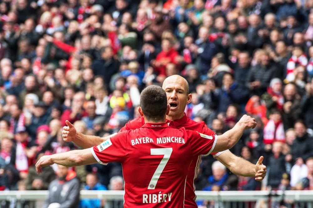 Rummennigge fala de elevadas ofertas por Ribéry.EFE