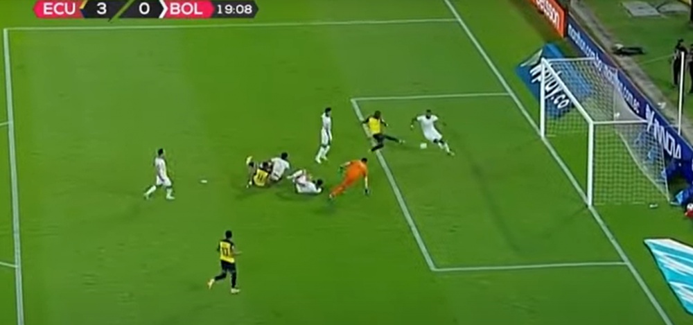 Ecuador arrolló a Bolivia en cinco minutos. Captura/MovistarDeportes