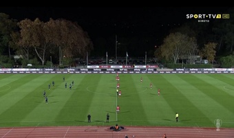 Farcical scenes as Benfica play towards nine guys due to COVID-19!