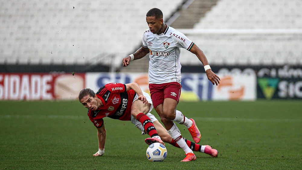 Fluminense vence o Flamengo pela 9º rodada do Brasileirão EFE
