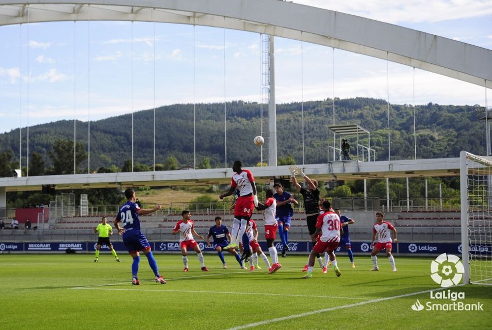 Amorebieta y Almería empataron a un gol. LaLiga