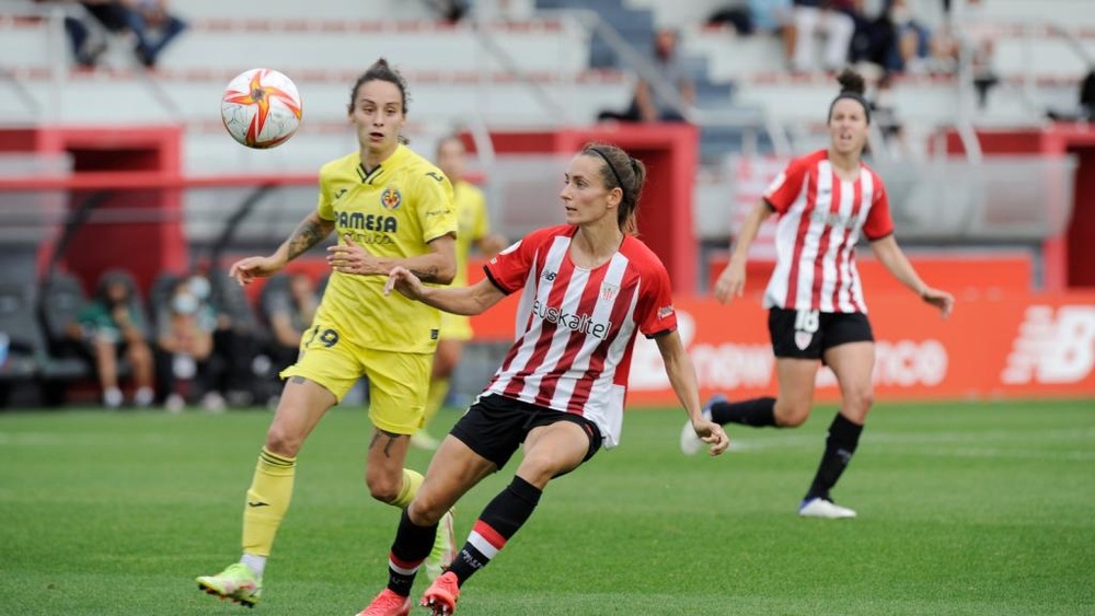 El Athletic venció y recortó tres puntos a la Real, que perdió. Twitter/AthleticClubFem
