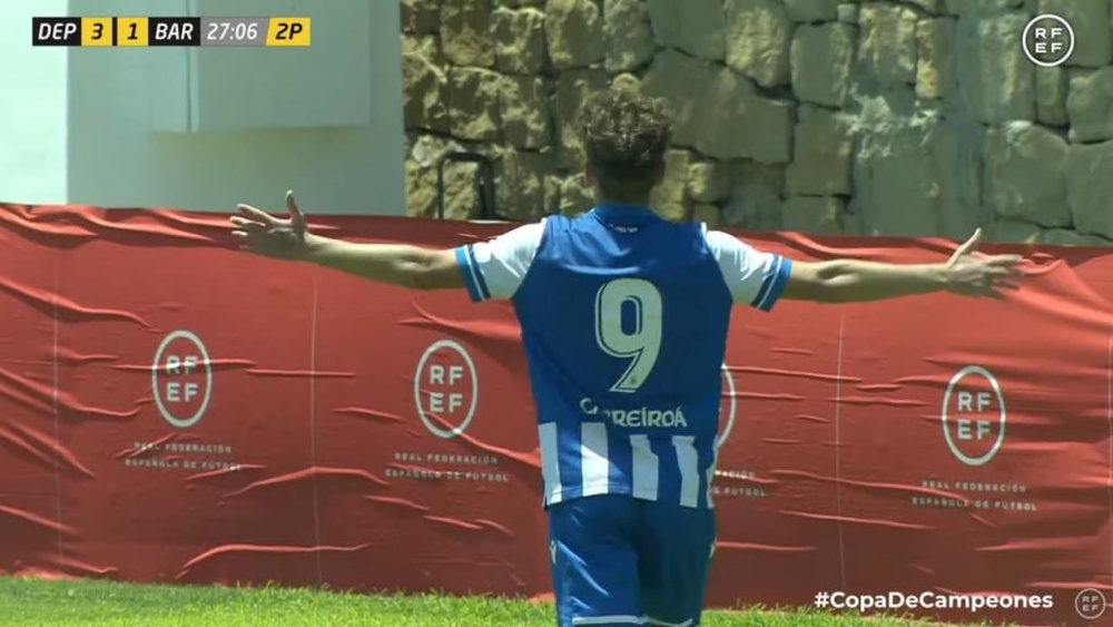 Noel López, en la celebración durante el Deportivo-Barcelona de la Copa de Campeones. RFEF