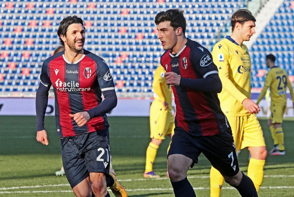 Le formazioni ufficiali di Bologna-Genoa. EFE/EPA