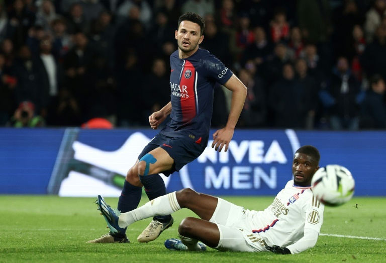 Le PSG écrase Lyon et se rapproche du titre