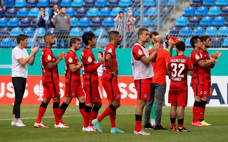 El Eintracht De Frankfurt Se La Pega Ante Un Tercera Wolfsburgo Y K Ln