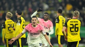 La venganza se sirve en una copa