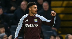 Watkins silencia Stamford Bridge y viste de récord al Aston Villa