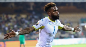 Boupendza muere al caer desde un 11º: su equipo no lo anunció y jugó