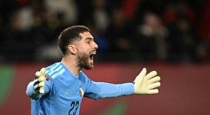 En el nombre del... abuelo