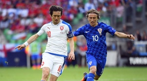Rosicky, ingresado en la UCI por problemas de corazón