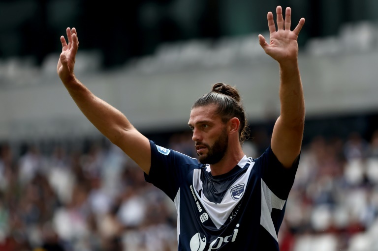 Andy Carroll, desde el primer día: salvó al Girondins con sus 2 primeros goles