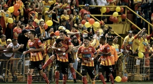 McDonald le pone la corona a Herediano