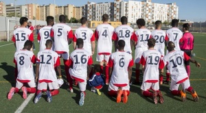 Una camiseta contra el racismo: mono, negro, esclavo...