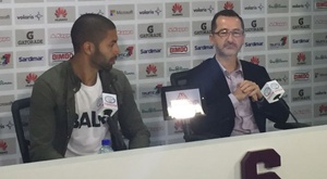 Saborío jugará en Segunda cuatro meses después de retirarse