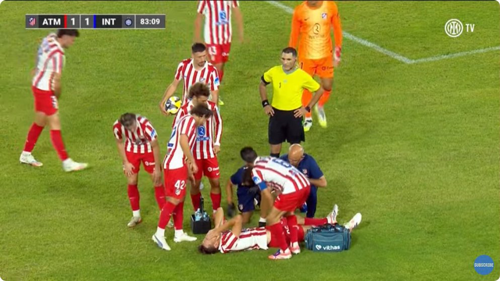 Infortunio del Atleti en Libia: las lágrimas de Kostis tras un mal gesto en la rodilla