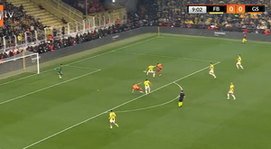 El Galatasaray asalta la casa de Mourinho