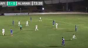 Gol surrealista: devolvió el balón desde su campo... ¡y se coló en la portería!