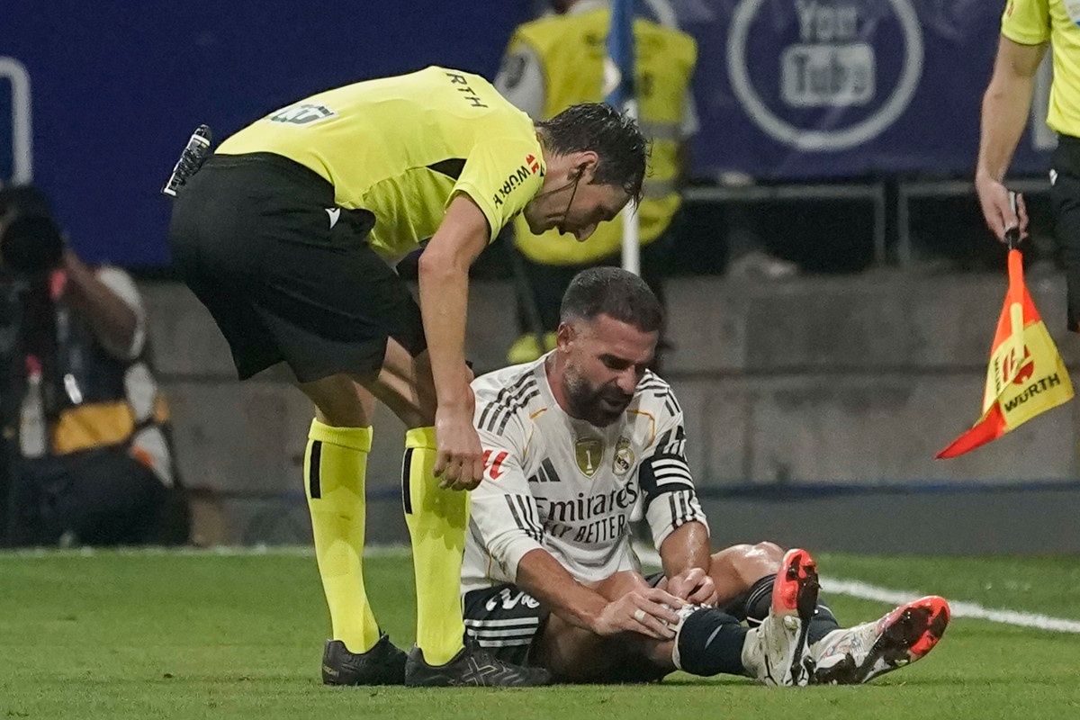 Las rodillas del Madrid y los músculos del Barça: el 'fútbol NBA' golpea a los grandes