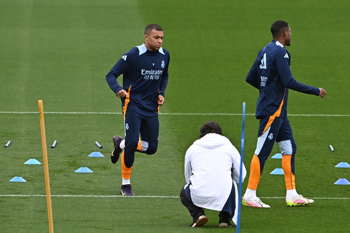 Mbappé y Mendy vuelven a entrenar y apuntan a la final de Copa