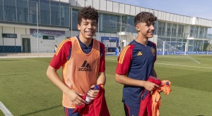 El hijo de Marcelo adelanta un curso con España y va con la Sub 17