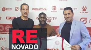 Drenthe convence al Racing Murcia y renueva dos años más