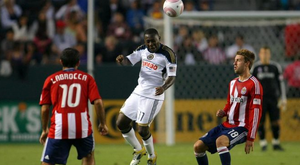 El último fracaso de Freddy Adu: Solo entrenó un día y acabó cojo