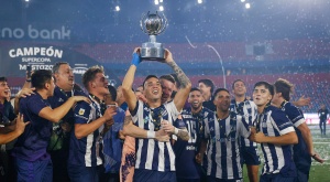 Talleres deja sin Supercopa Internacional a River en los penaltis 2 años después