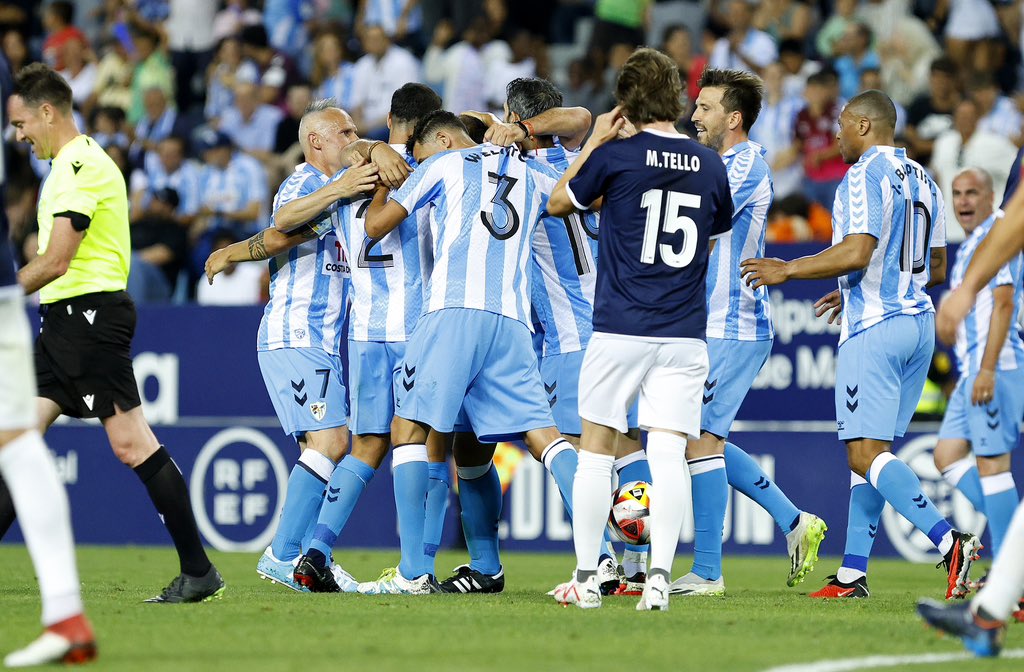 De Movilla a Van Nistelrooy: la nostalgia conquista La Rosaleda