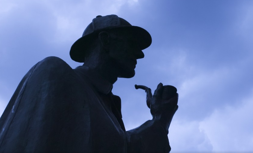 El padre literario del detective más popular fue portero y lateral del Portsmouth