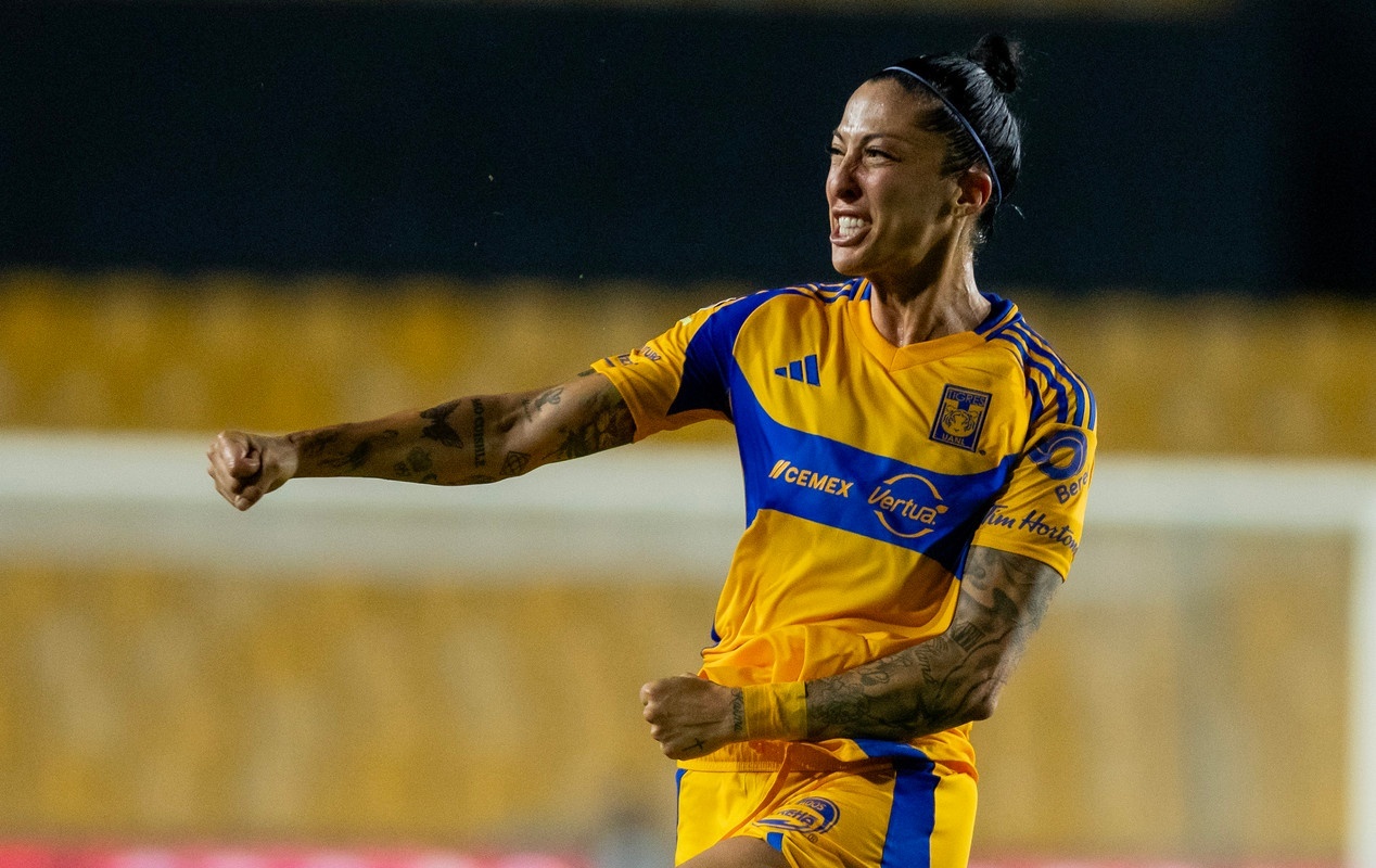 Tigres gana en el masculino y en el femenino con un golazo de falta de Jenni Hermoso