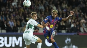 El Elche hace un partido bonito y el Barça lo gana