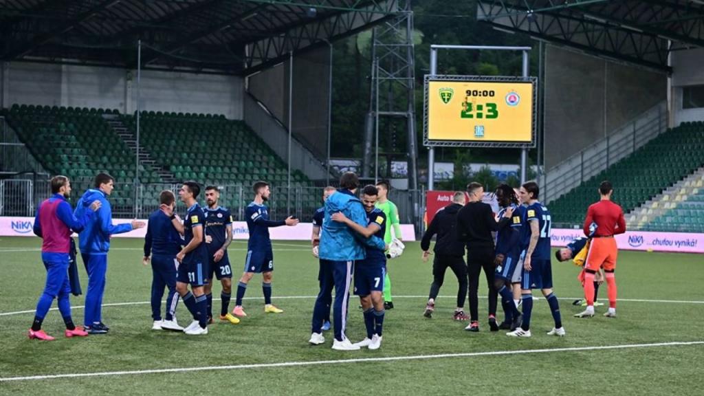 Así se define el Slovan Bratislava en redes: ¡con 'recadito' al Barça incluido!