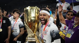 Corinthians conquista el Paulista en una final con tanganas, un penalti fallado...