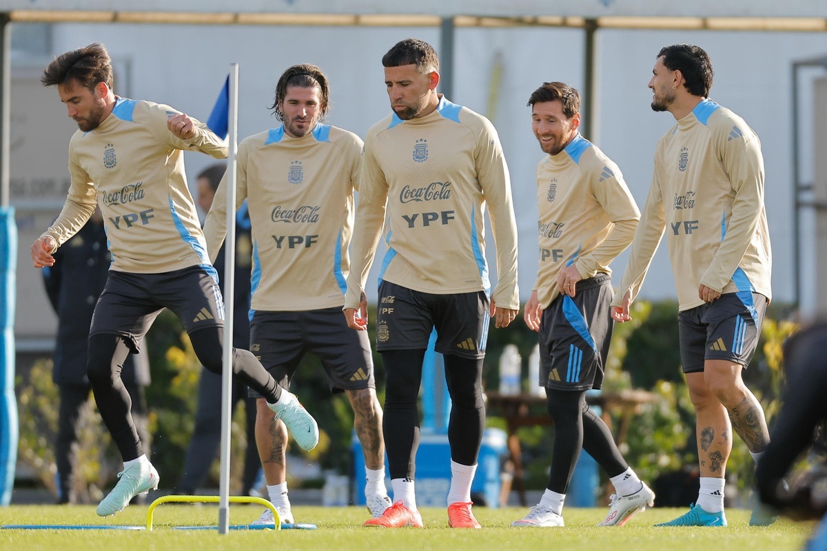 Lista de Argentina con Messi y Mastantuono, pero sin Enzo